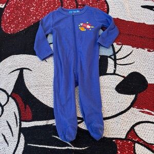 BABY PARIS BLUE SPACESHIP GRAPHIC ONE PIECE PAJAMAS SIZE 6/9 MONTHS